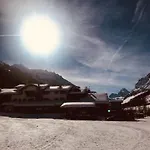 Boule De Neige Hotel