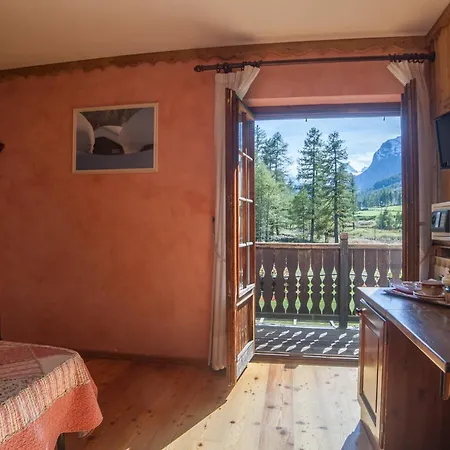 Boule De Neige 레메스-노트르-담