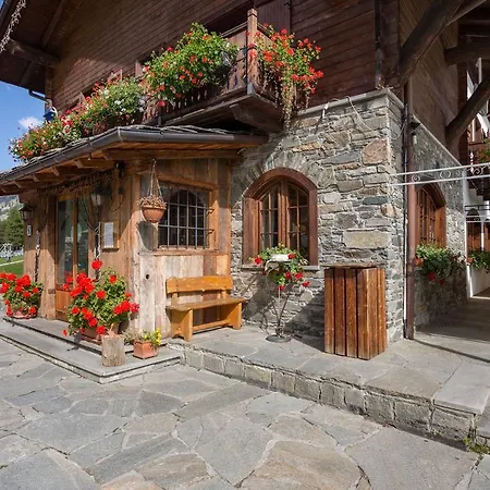 Boule De Neige Hotel