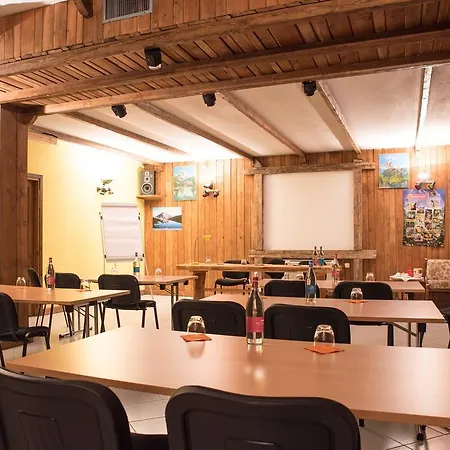 Boule De Neige Hotel 3*