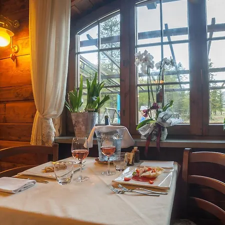 Boule De Neige Hotel 3*