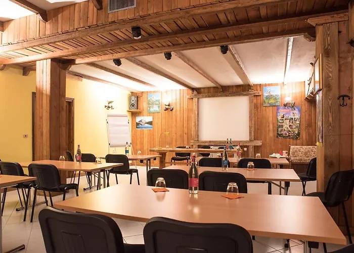 Boule De Neige Hotel 3*